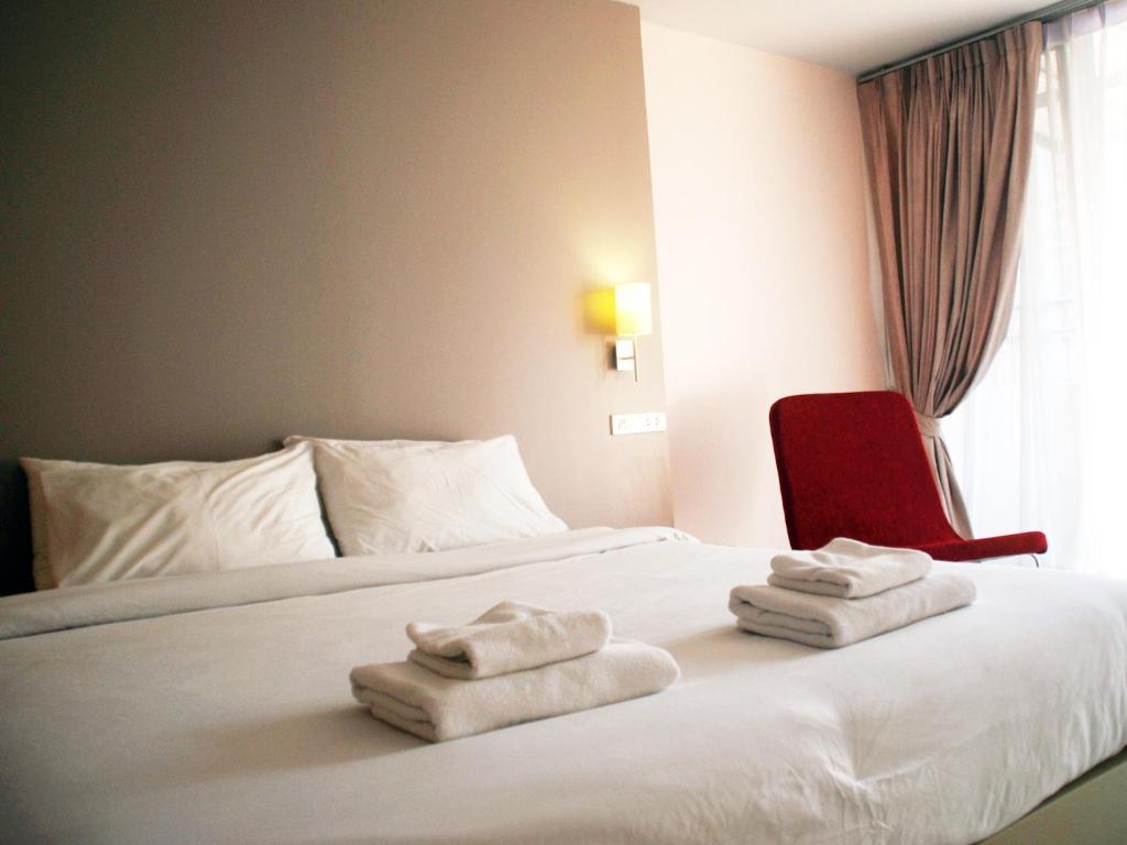 Baan Saladaeng Boutique Guesthouse Бангкок Номер фото