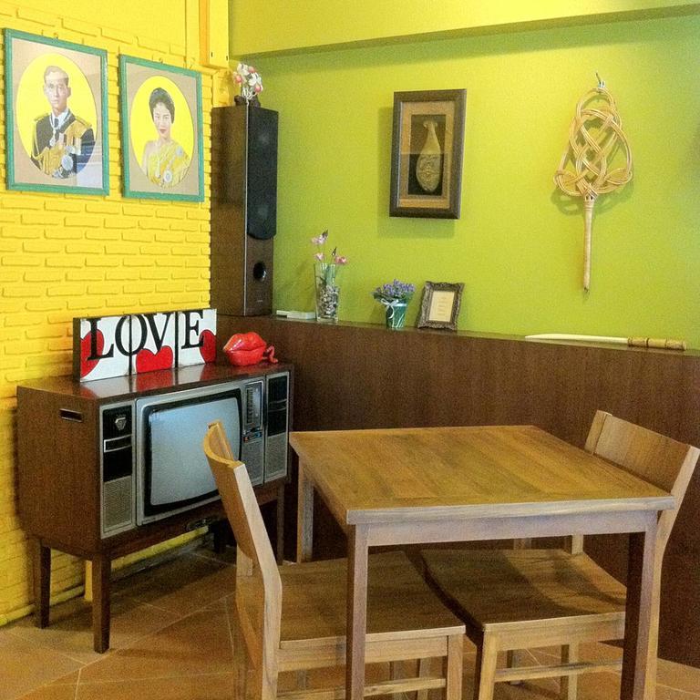 Baan Saladaeng Boutique Guesthouse Бангкок Екстер'єр фото
